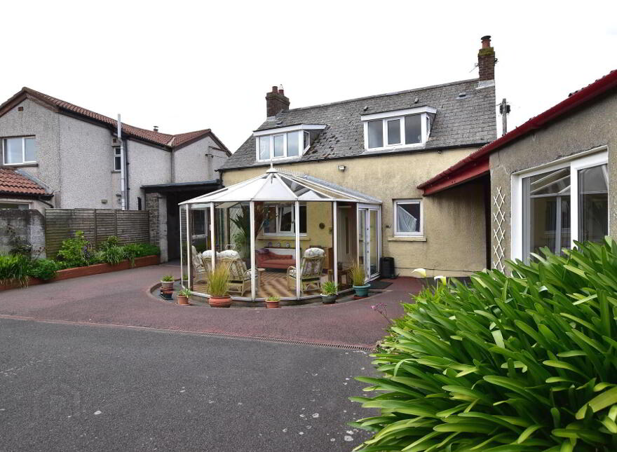 6 High Street, Ballyhalbert, BT22 1BL