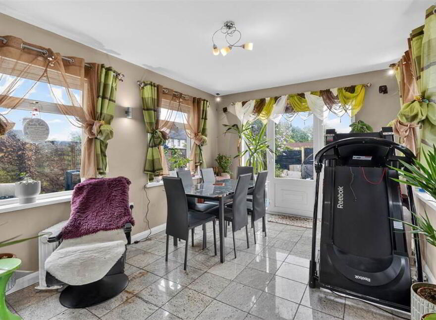 46 Benmore Drive, Finaghy, Belfast, BT10 0EE