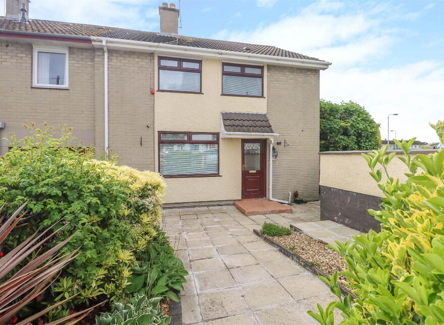 31 Inchmarnock Drive, Dundonald, Belfast, BT16 2ND