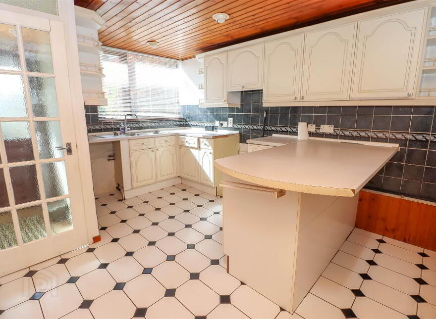 31 Inchmarnock Drive, Dundonald, Belfast, BT16 2ND