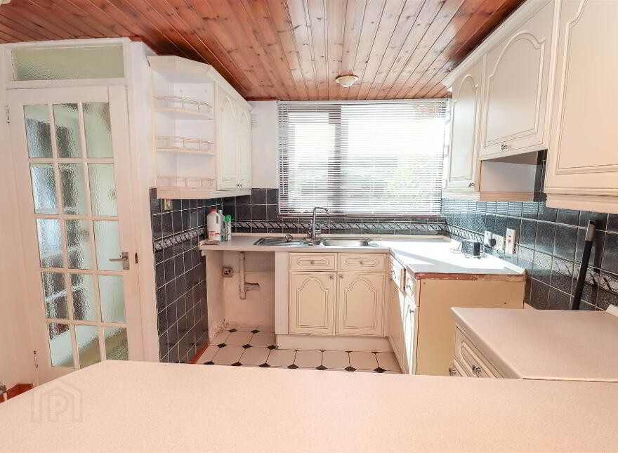 31 Inchmarnock Drive, Dundonald, Belfast, BT16 2ND