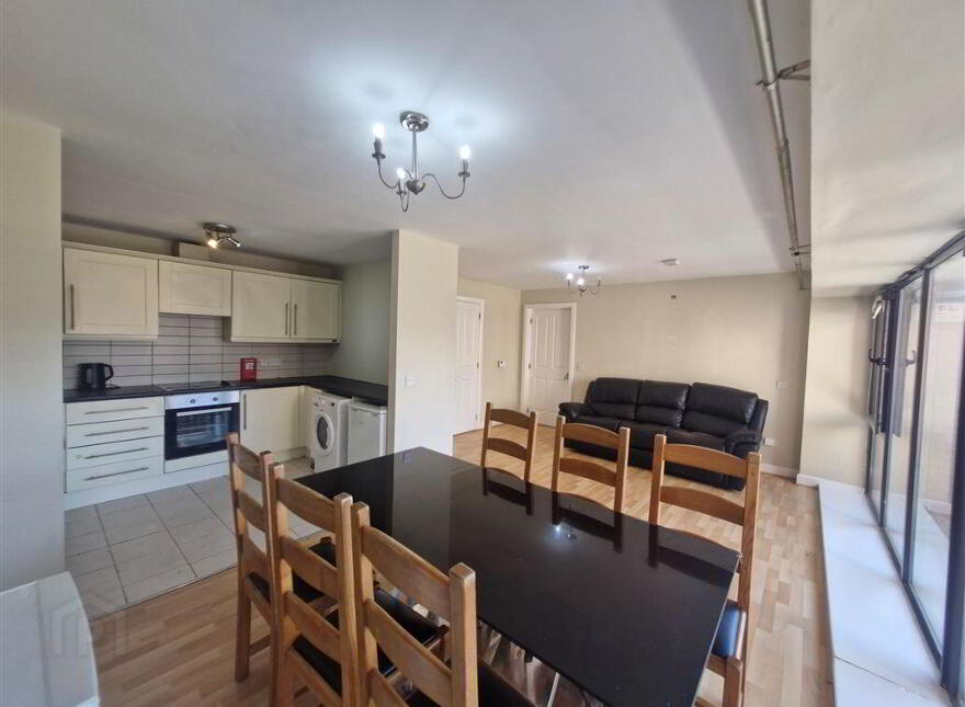 14 Rosse Court Heights, Lucan, K78Y890