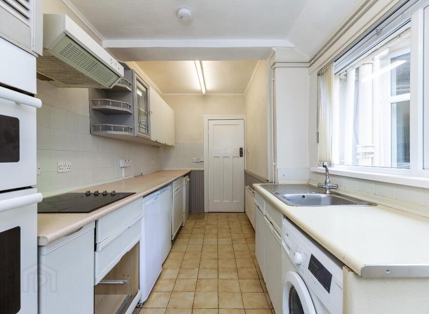 117 Kings Road, Belfast, BT5 7EF