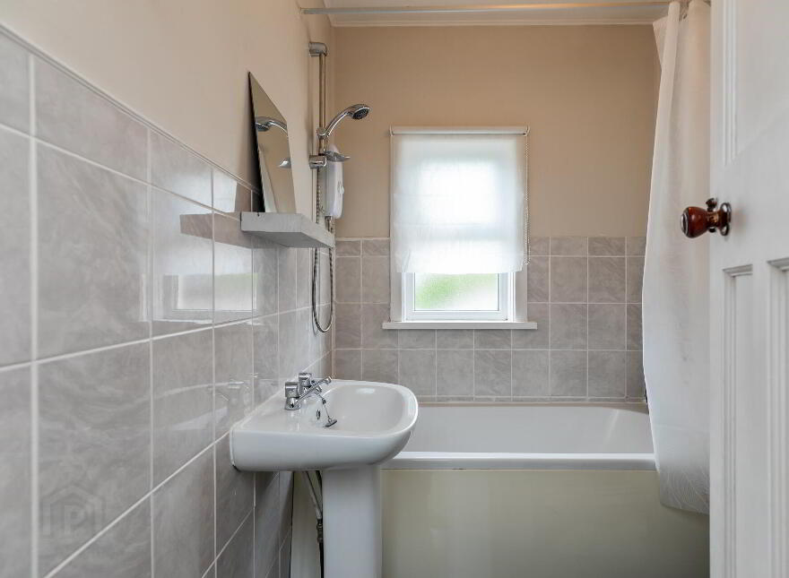 117 Kings Road, Belfast, BT5 7EF