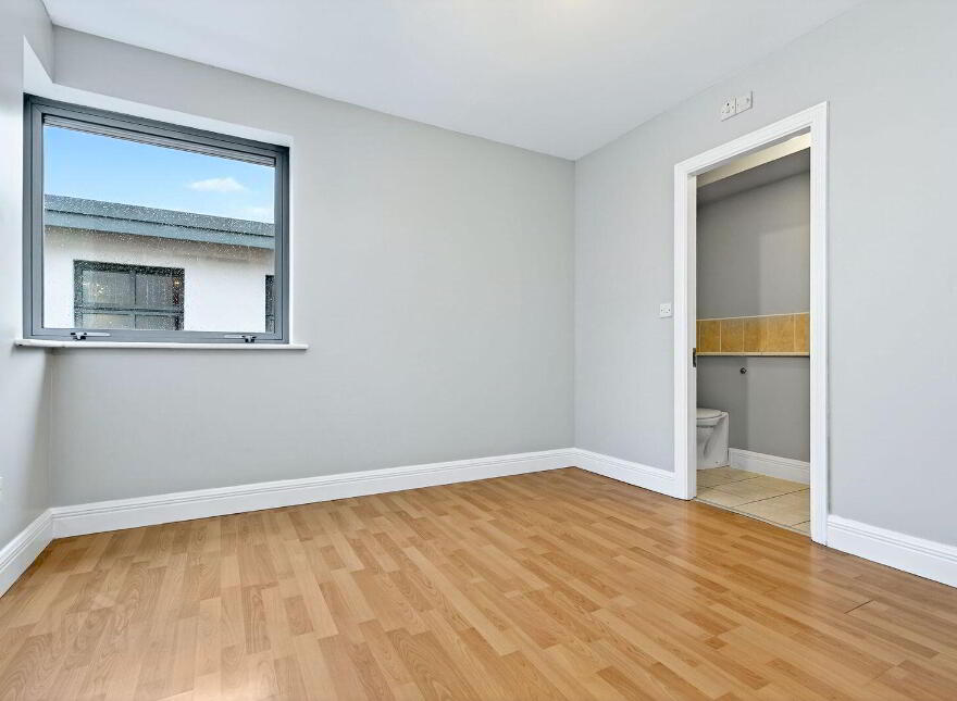 Apartment 41 South Court, Quayside Shopping Centre, Sligo, F91Y597