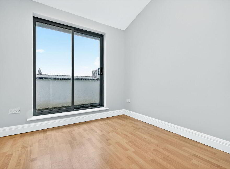 Apartment 41 South Court, Quayside Shopping Centre, Sligo, F91Y597