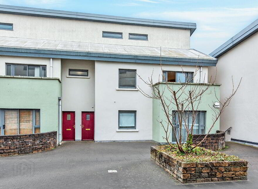 Apartment 41 South Court, Quayside Shopping Centre, Sligo, F91Y597