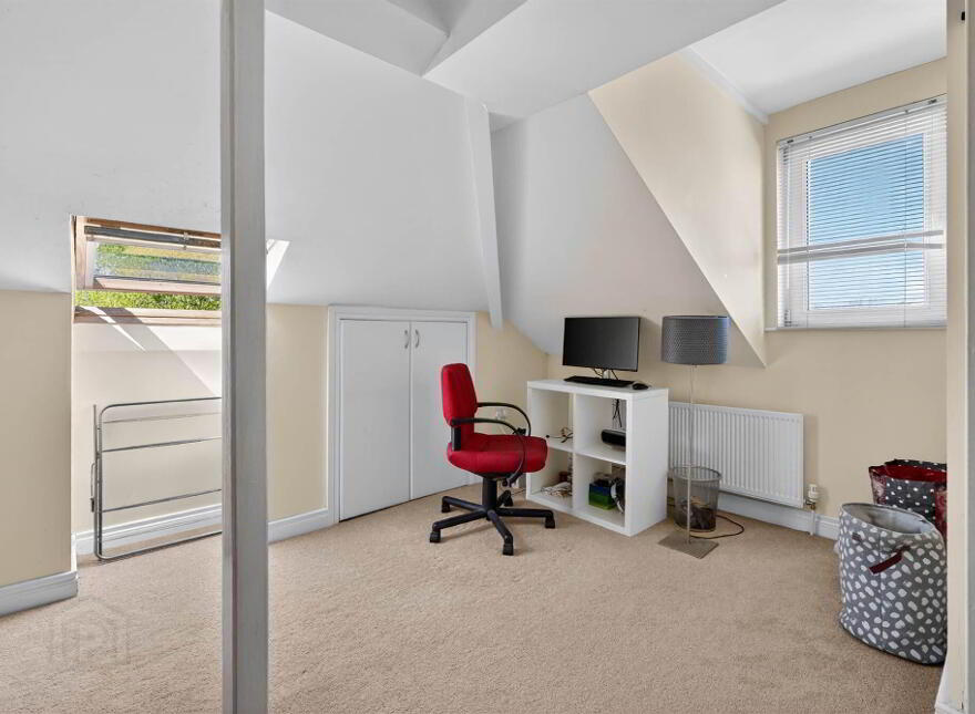 Three Apartments @, 47 Ashley Avenue, Belfast, BT9 7BT