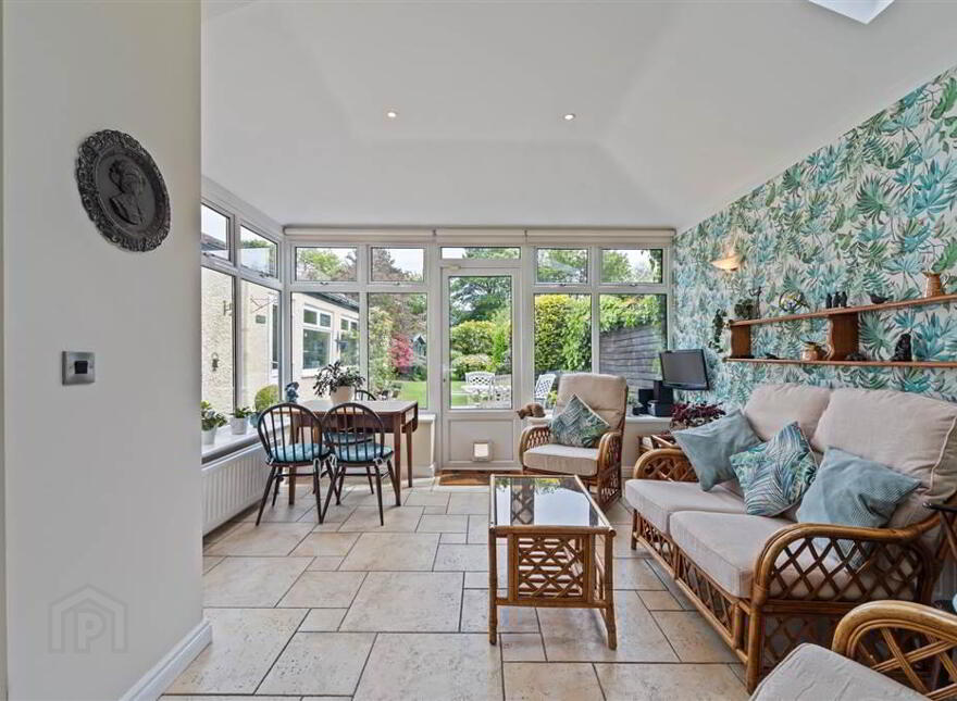 35 Kingsway Park, Belfast, BT5 7EW