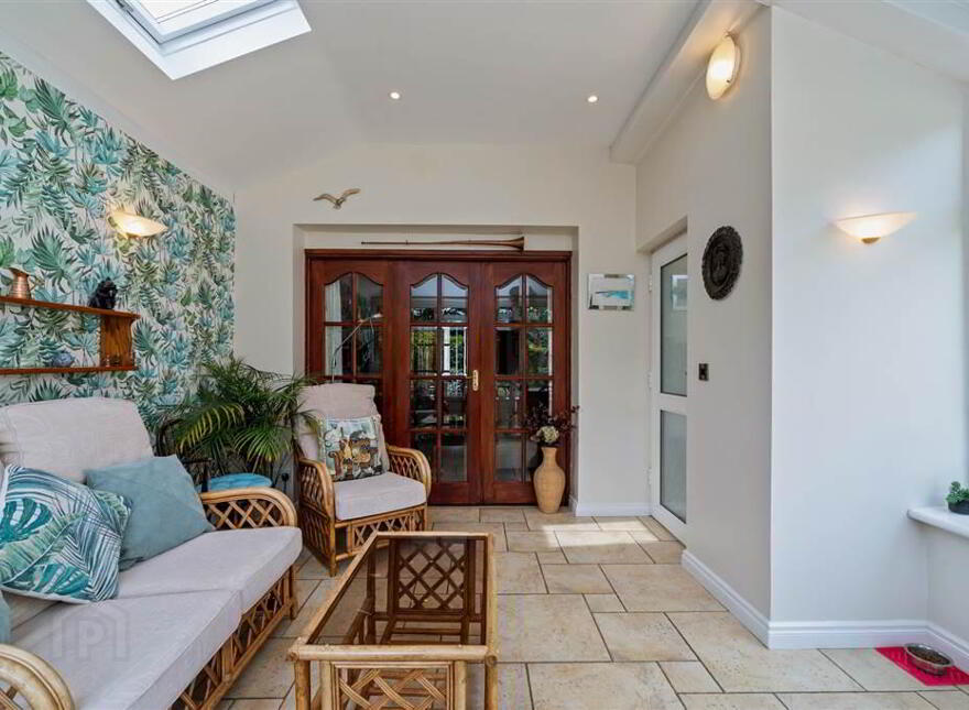 35 Kingsway Park, Belfast, BT5 7EW