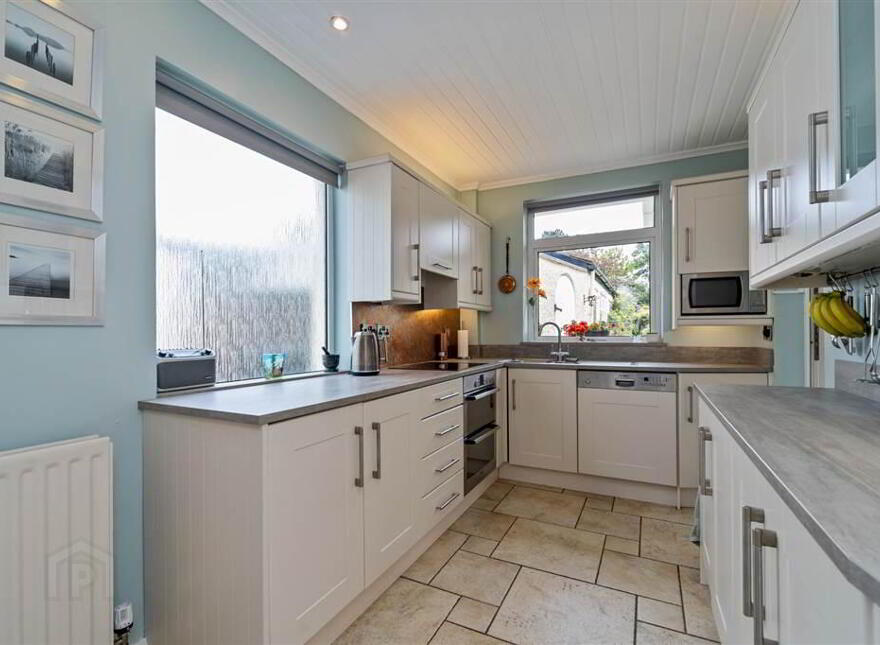 35 Kingsway Park, Belfast, BT5 7EW