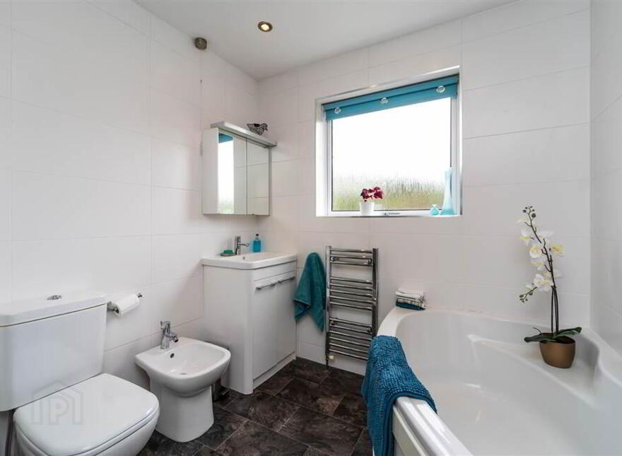 35 Kingsway Park, Belfast, BT5 7EW