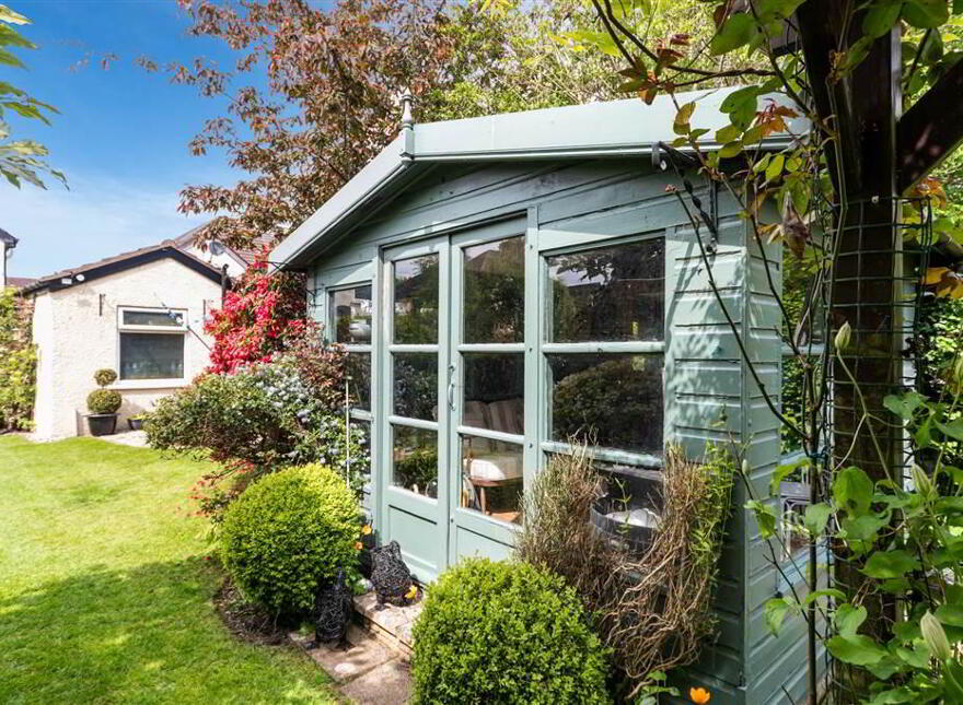 35 Kingsway Park, Belfast, BT5 7EW