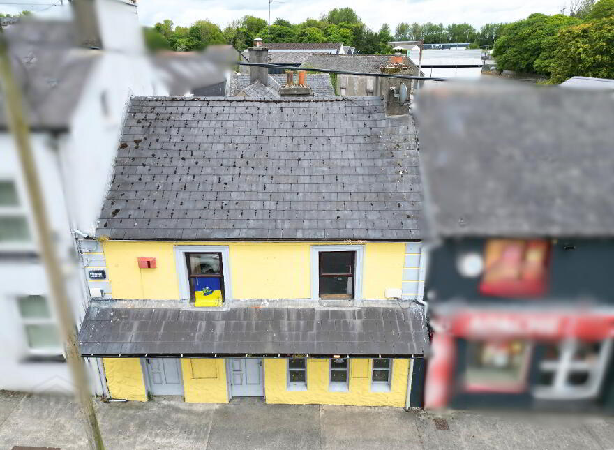 Main Street, Castlerea, F45HX94