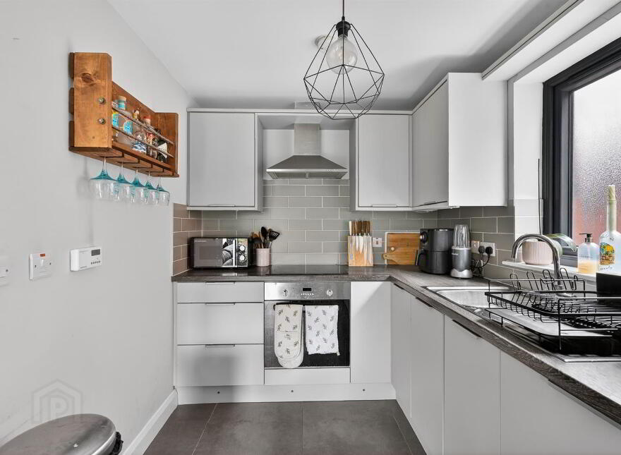 Apt 6, 1 Utility Street, Belfast, BT12 5JS