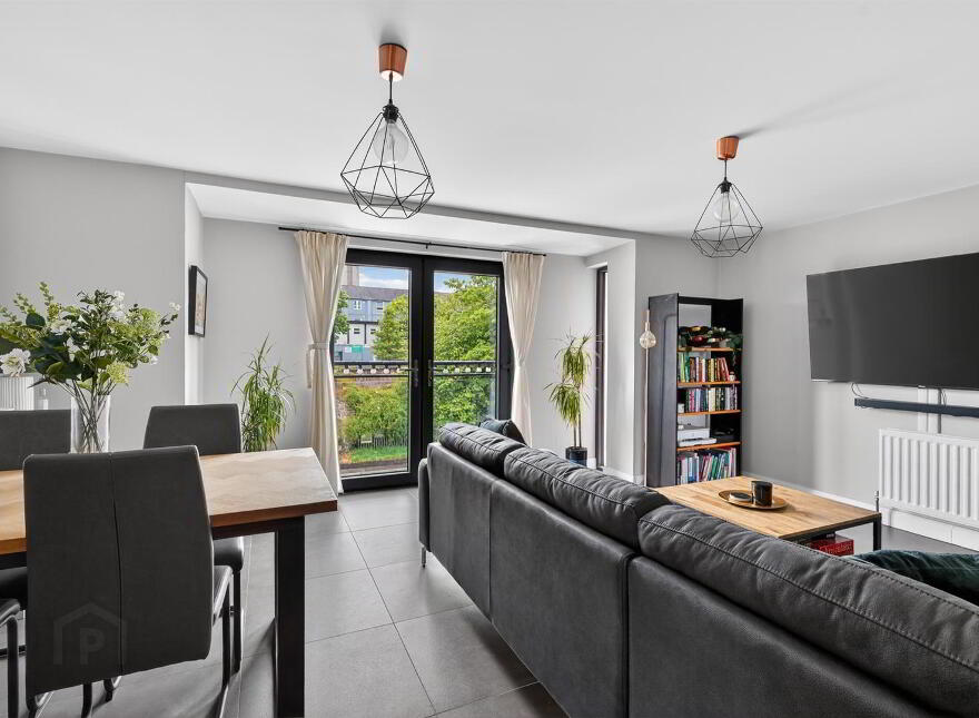 Apt 6, 1 Utility Street, Belfast, BT12 5JS
