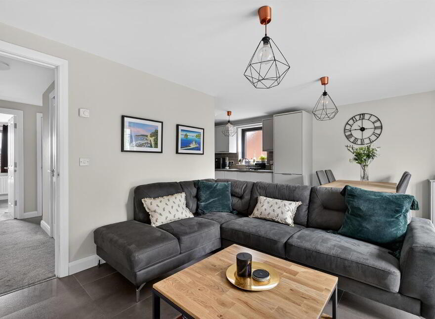 Apt 6, 1 Utility Street, Belfast, BT12 5JS