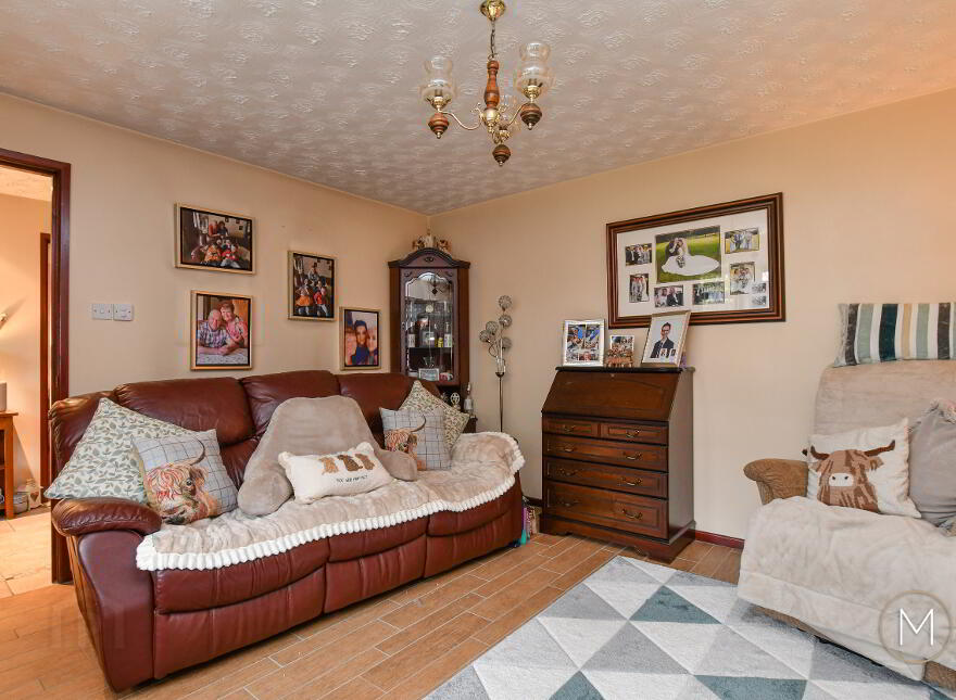 75 Kintyre, Antrim, BT41 2AW