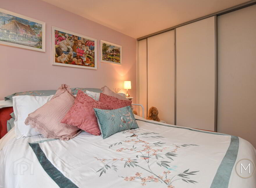 75 Kintyre, Antrim, BT41 2AW