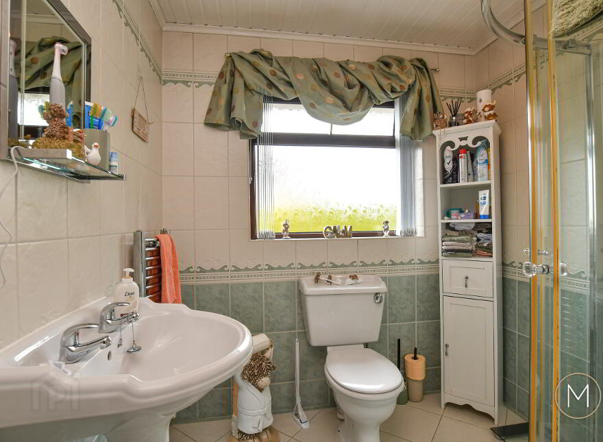 75 Kintyre, Antrim, BT41 2AW