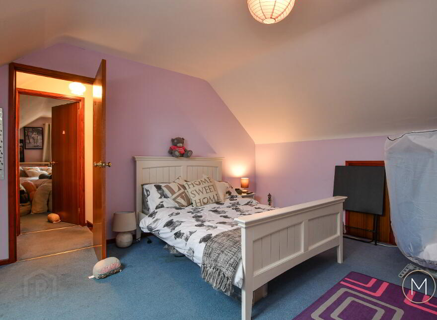 75 Kintyre, Antrim, BT41 2AW