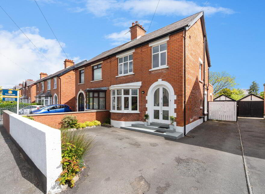 38 Locksley Park, Belfast, BT10 0AR
