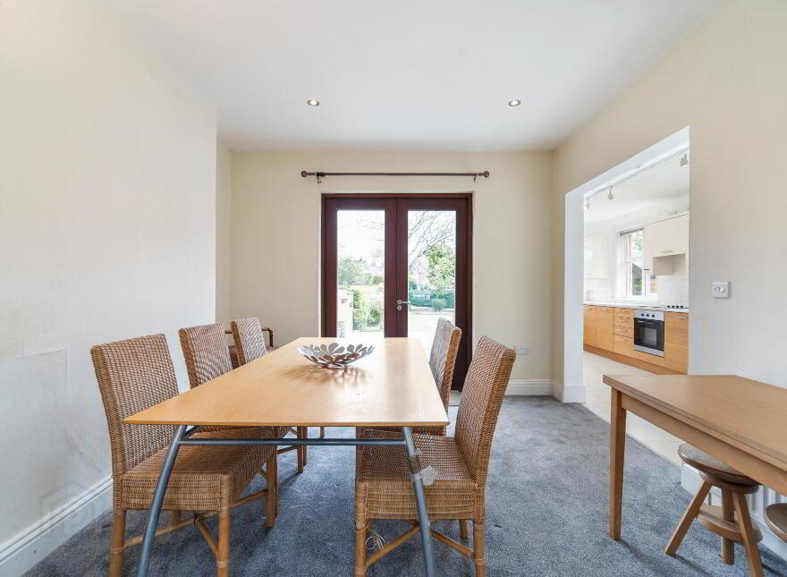 38 Locksley Park, Belfast, BT10 0AR