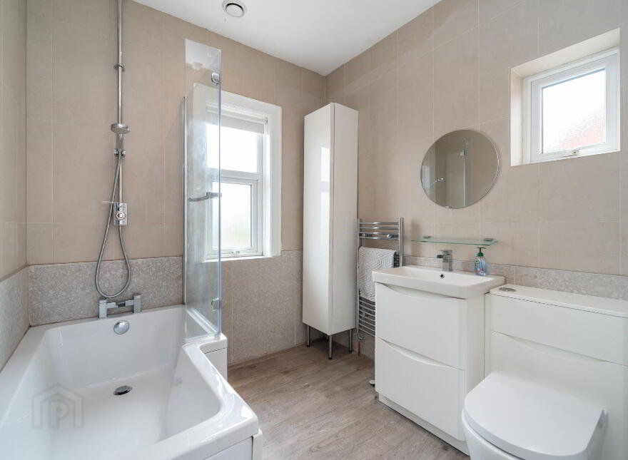 38 Locksley Park, Belfast, BT10 0AR