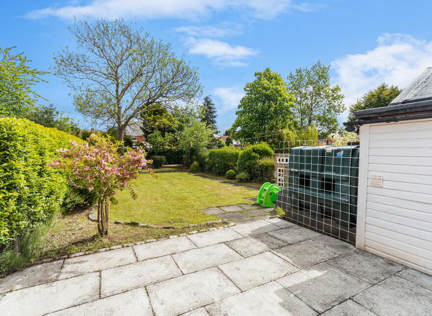 38 Locksley Park, Belfast, BT10 0AR