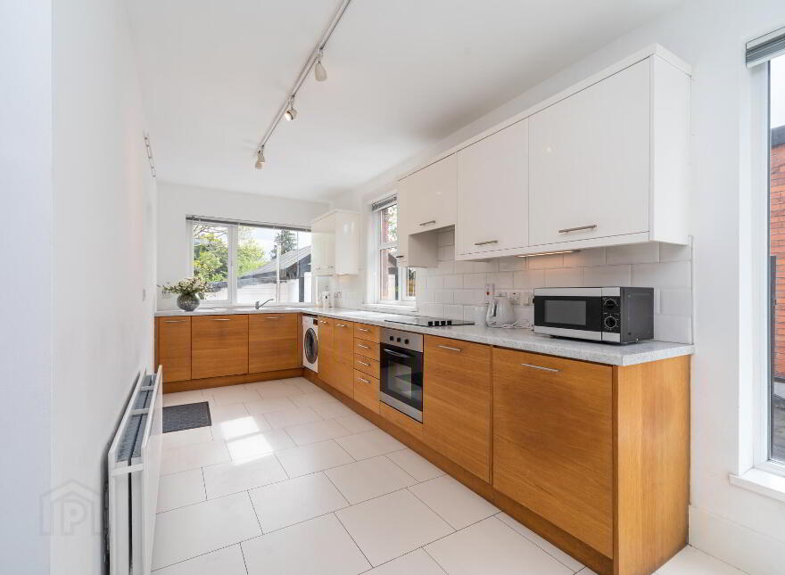 38 Locksley Park, Belfast, BT10 0AR