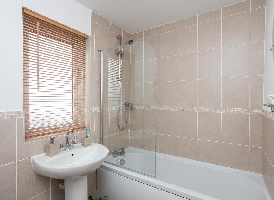 90 Cedar Grove, Holywood, BT18 9QB