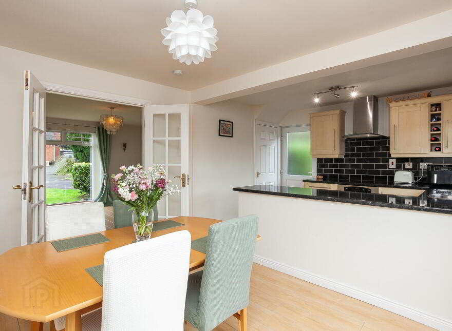 90 Cedar Grove, Holywood, BT18 9QB