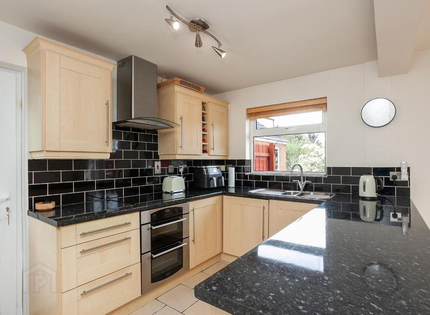 90 Cedar Grove, Holywood, BT18 9QB