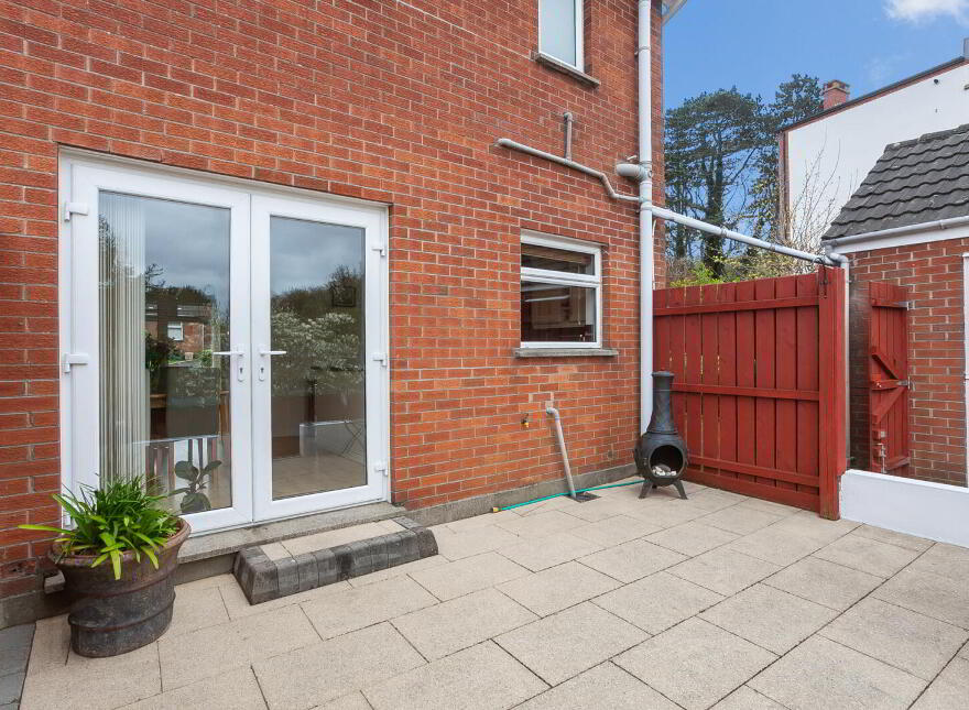 90 Cedar Grove, Holywood, BT18 9QB
