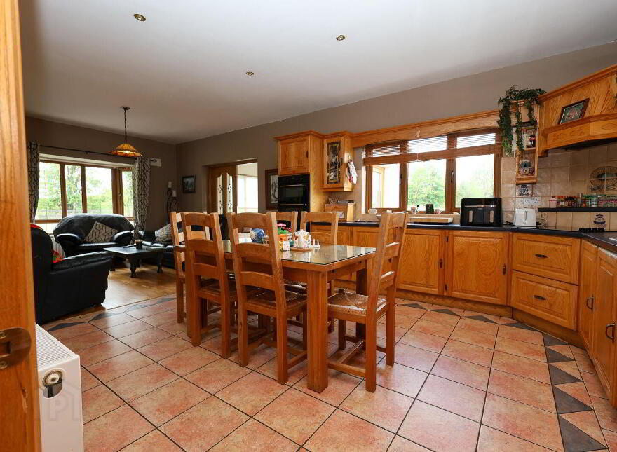 Gortloney, Oldcastle, A82ER84
