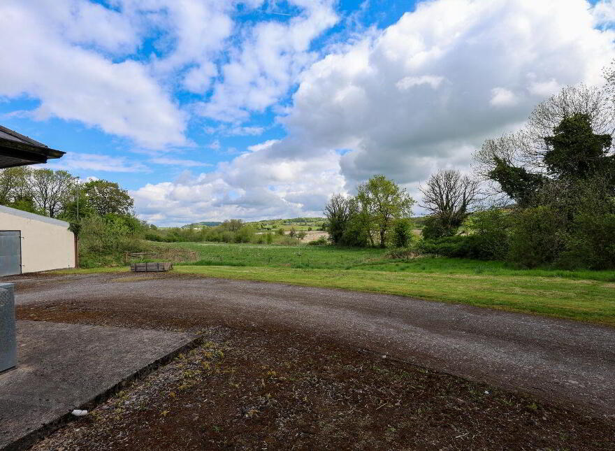 Gortloney, Oldcastle, A82ER84