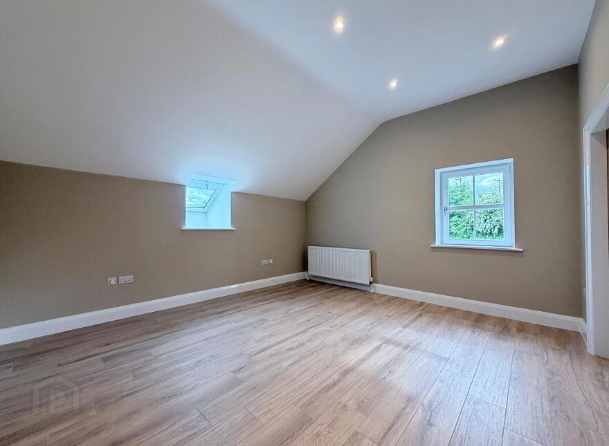 The Lodge, 11 Reservoir Road, Banbridge, BT32 4LD