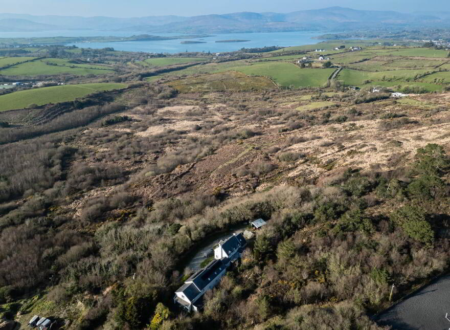 Hollyhill, Bantry, P75H019