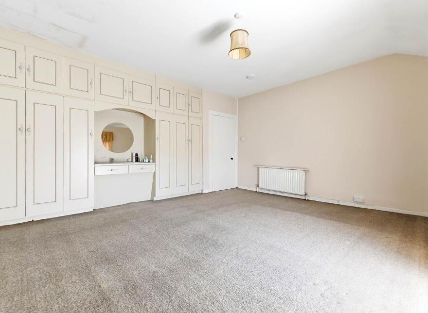 Saint Michaels Street, Tipperary Town, E34AT81