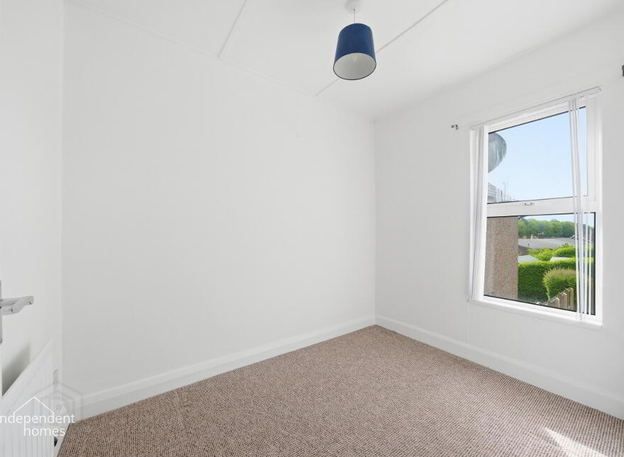 27 Kent Avenue, Larne, BT40 1NB