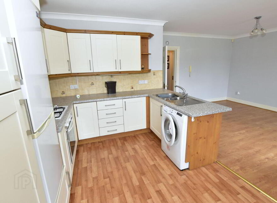 4 Glenmore Place, Lambeg, Lisburn, BT27 4QT