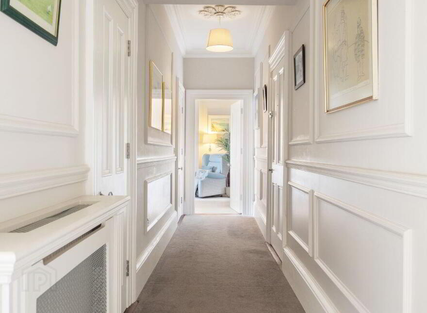 Apt 11, Anglesea, Crofton Road, Dún Laoghaire, Dun Laoghaire, A96XW7W