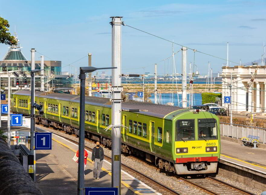 Apt 11, Anglesea, Crofton Road, Dún Laoghaire, Dun Laoghaire, A96XW7W