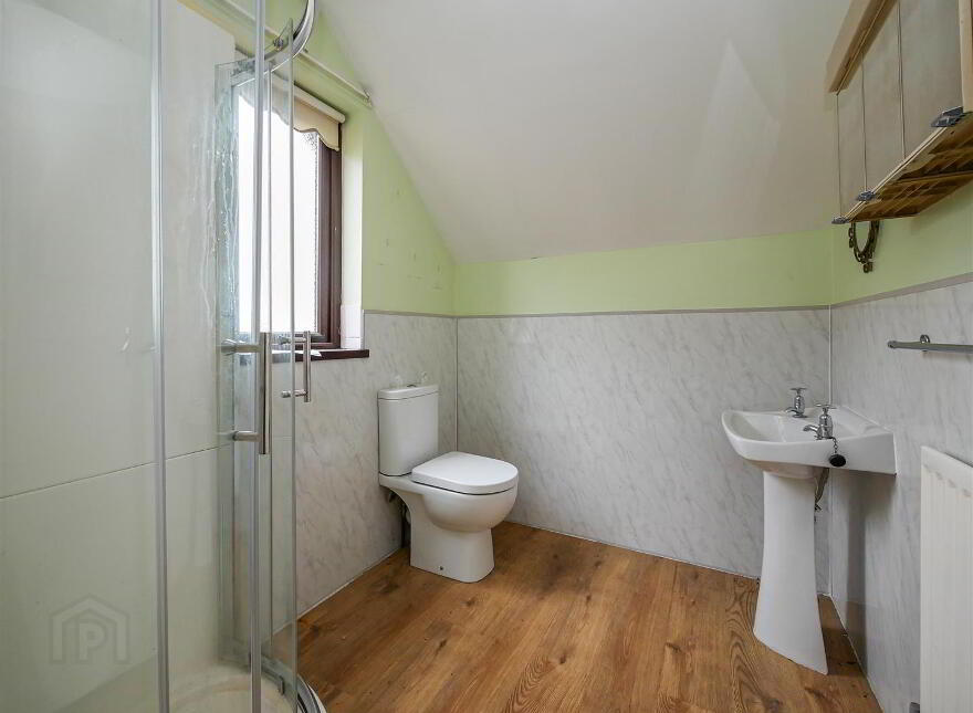 20 Ivanhoe Avenue, Saintfield Road, Carryduff, Belfast, BT8 8BN