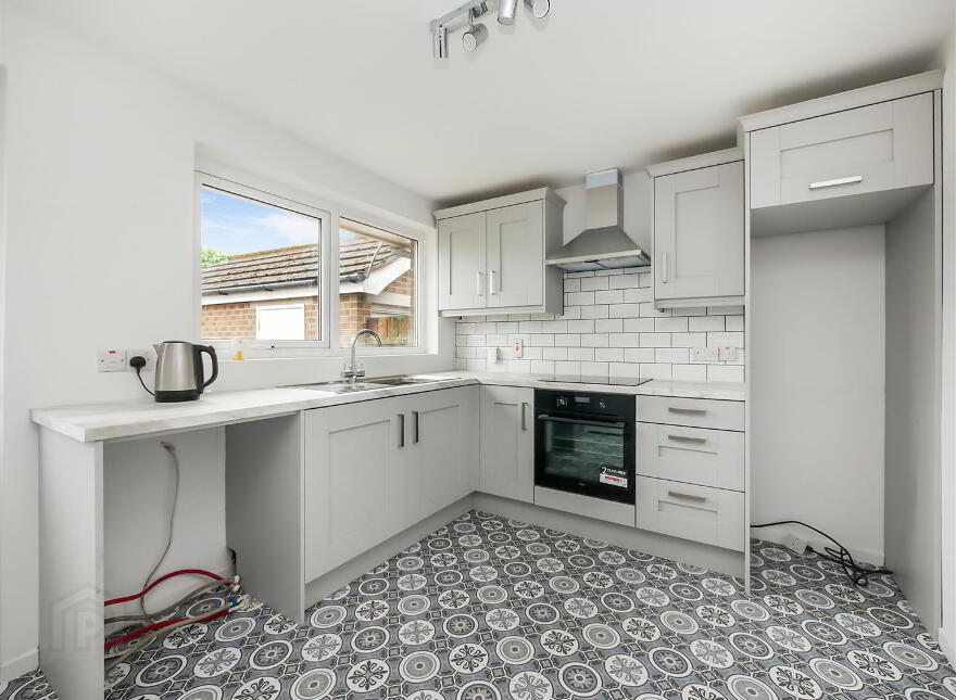 10 Windermere Road, Ballymaconaghy Road, Belfast, BT8 6QY