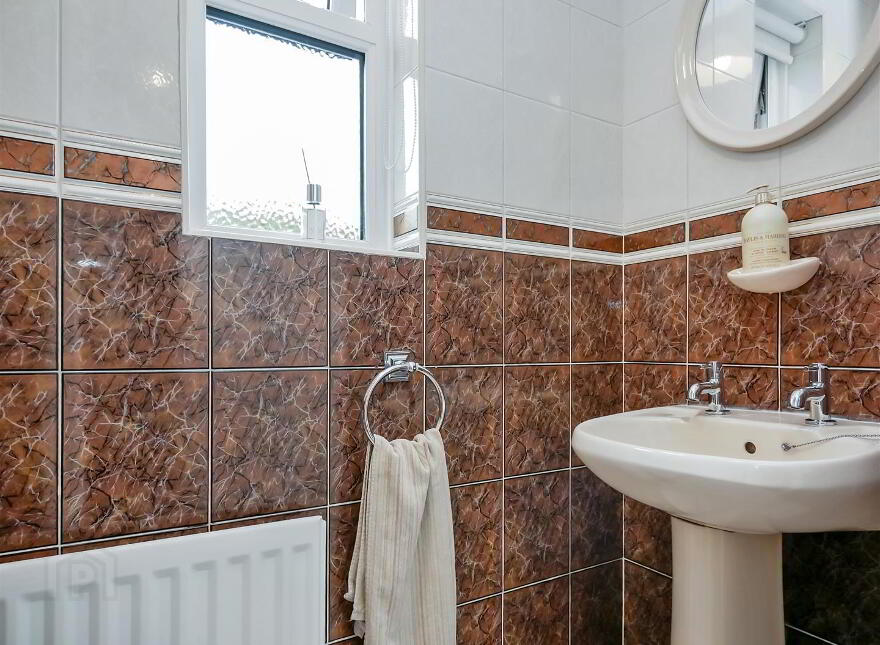12 Ballylenaghan Road, Saintfield Road, Belfast, BT8 6WU