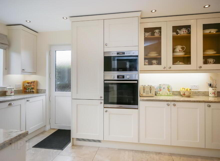 12 Ballylenaghan Road, Saintfield Road, Belfast, BT8 6WU