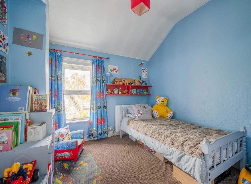 Ringreagh, 8 Craigdarragh Road, Helens Bay, BT19 1UA