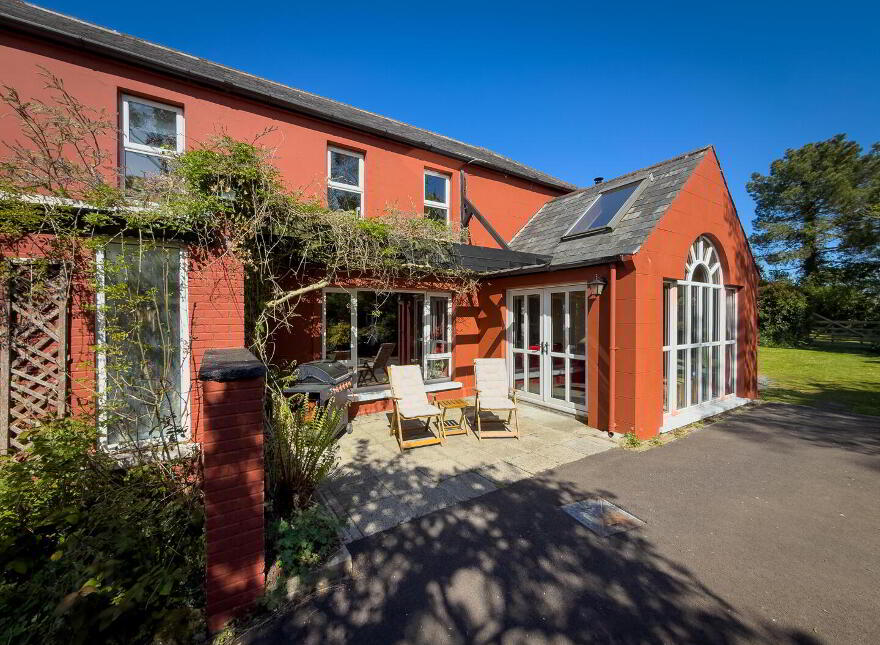 Ringreagh, 8 Craigdarragh Road, Helens Bay, BT19 1UA