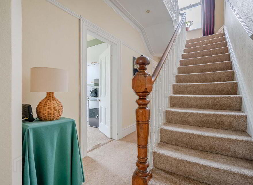 Ringreagh, 8 Craigdarragh Road, Helens Bay, BT19 1UA